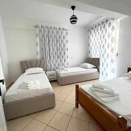 Amadeos Apartment Sarande